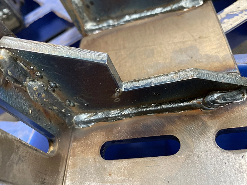 部品を押すカスタム プロダクト ステンレス鋼のアルミニウム鉄の金属 