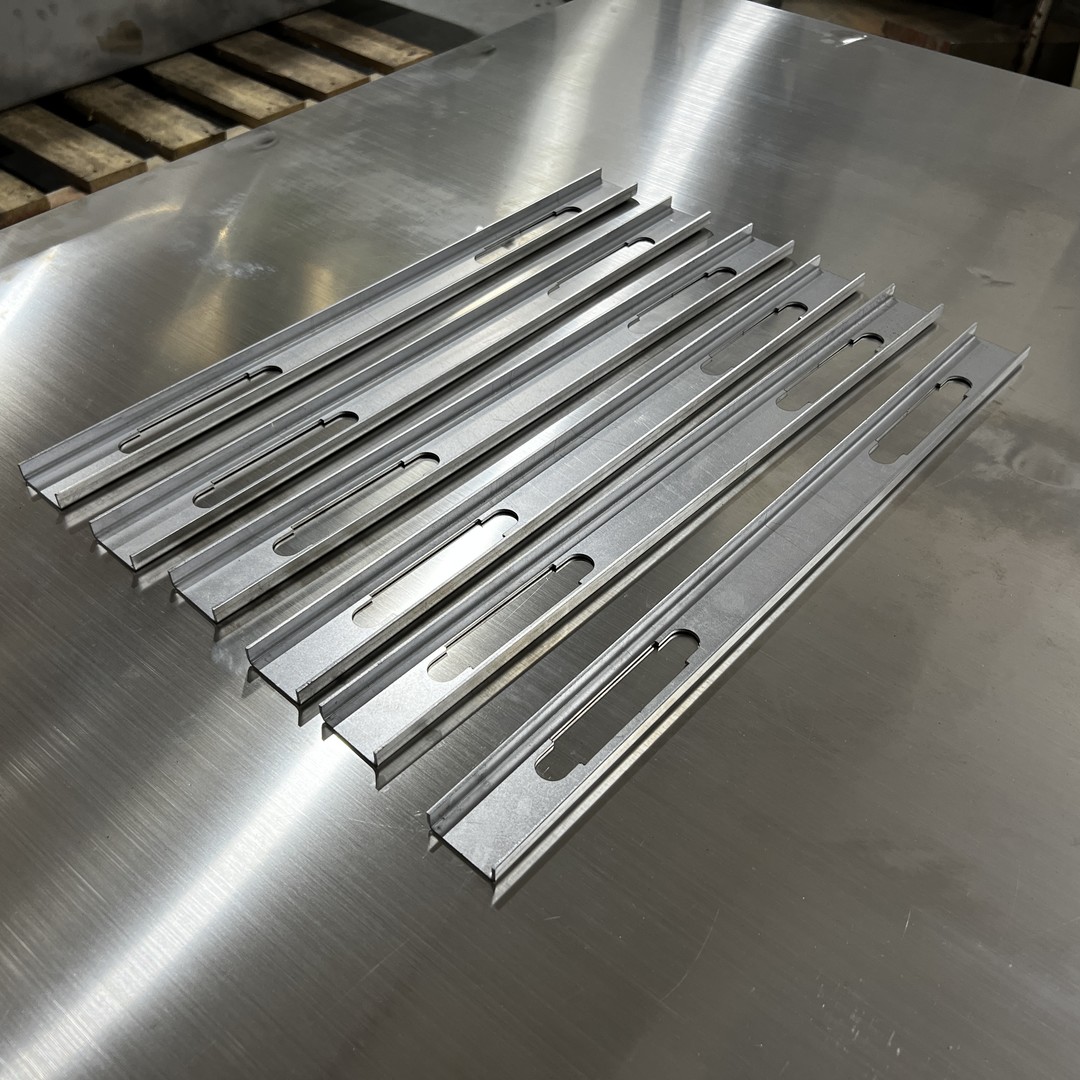 レーザー切断アルミニウムステンレス鋼板金加工
